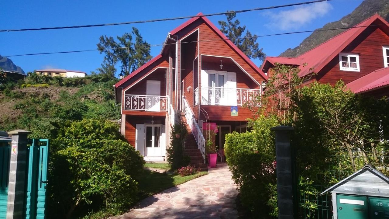Le Jean Robert Bed & Breakfast ซาลาซี ภายนอก รูปภาพ
